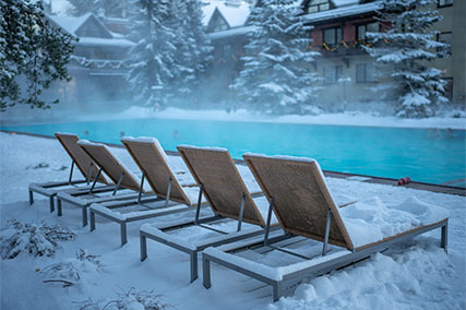 Swimming-Pool-Winter